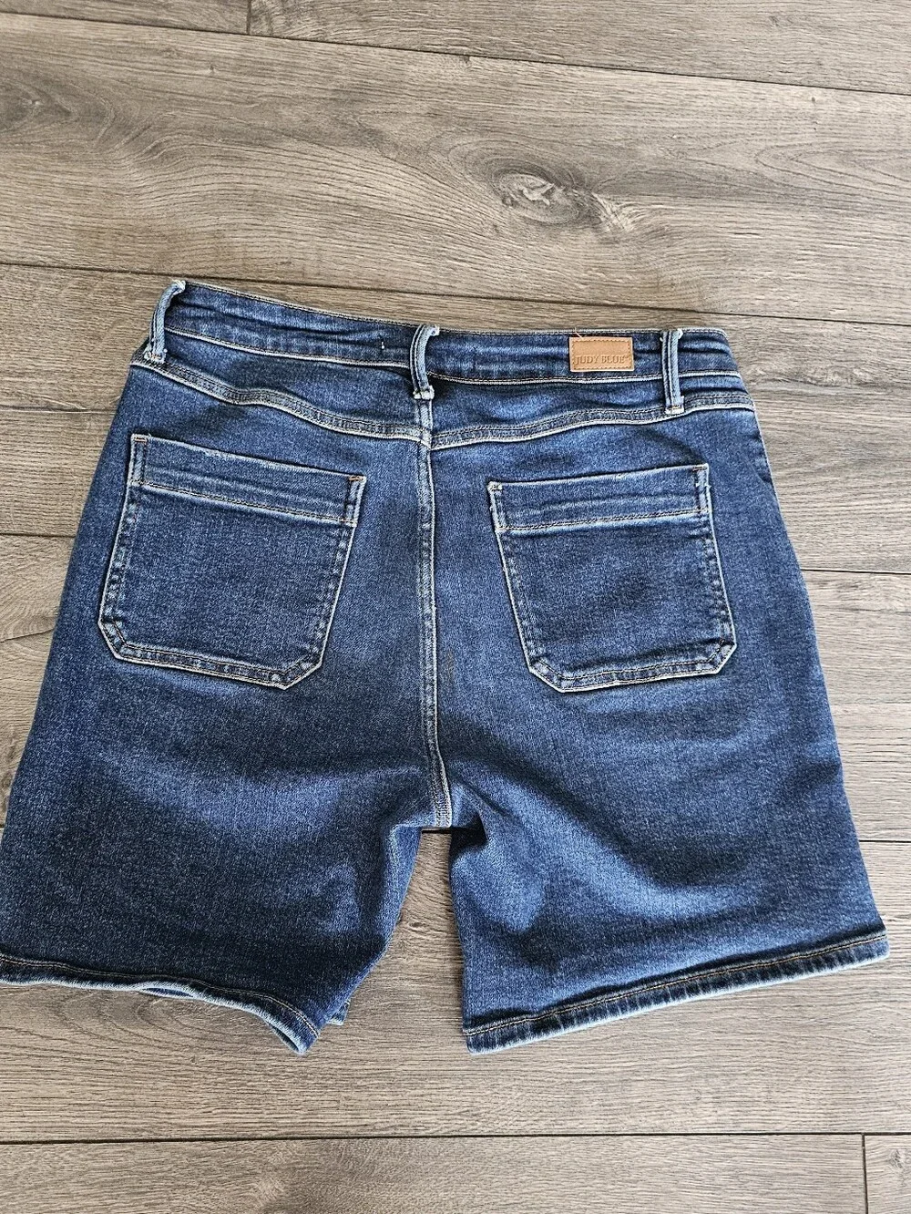 Judy Blue Button-Front Dark Blue Denim Shorts - Picture 2 of 3
